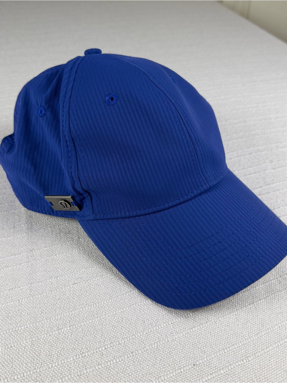 Lululemon Blue Performance Baseball fitted Cap with Metal Logo Clip